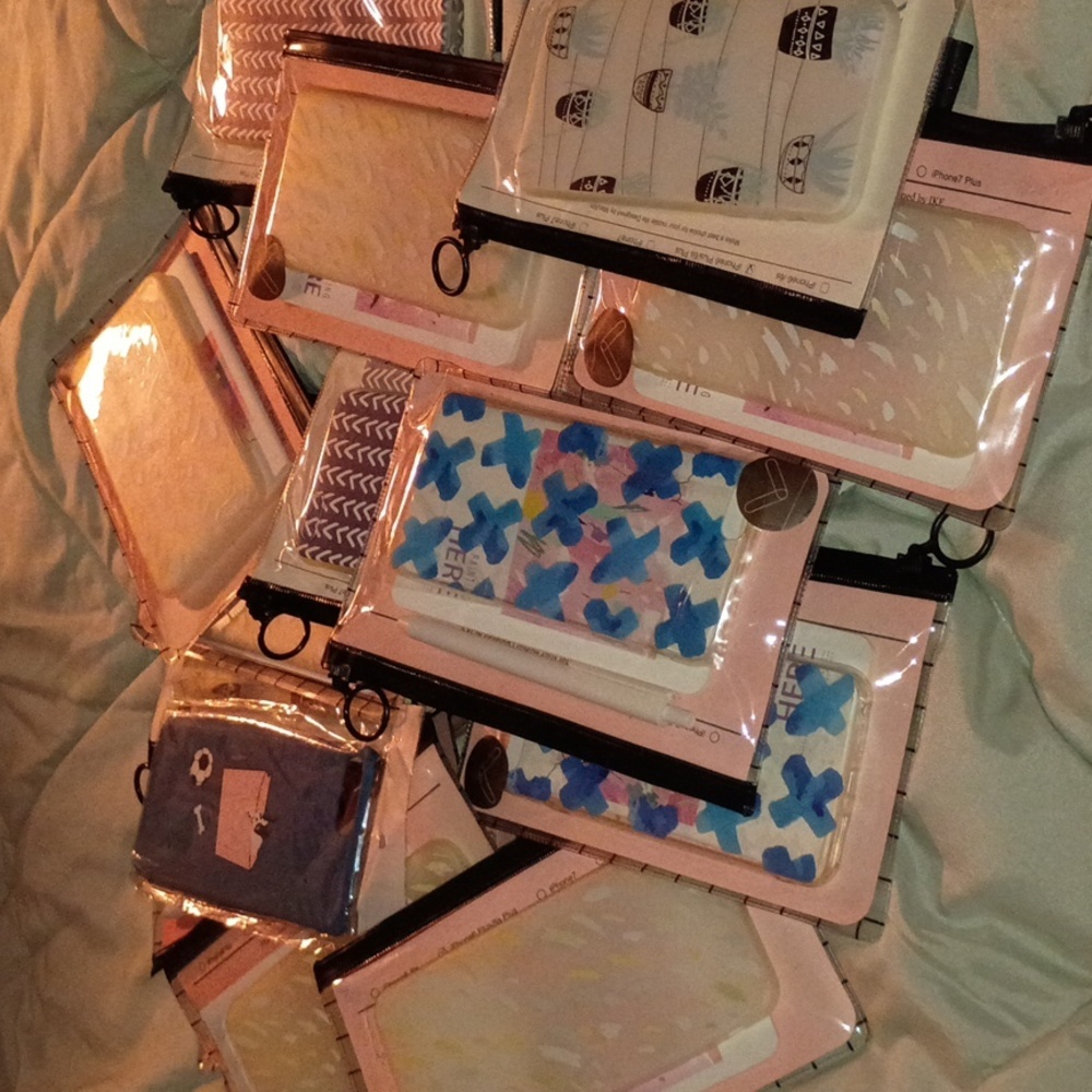 New I Phone 6/7s Cases In New Colorful Patterned Zipper Pouches Lot Of 16 Resale
